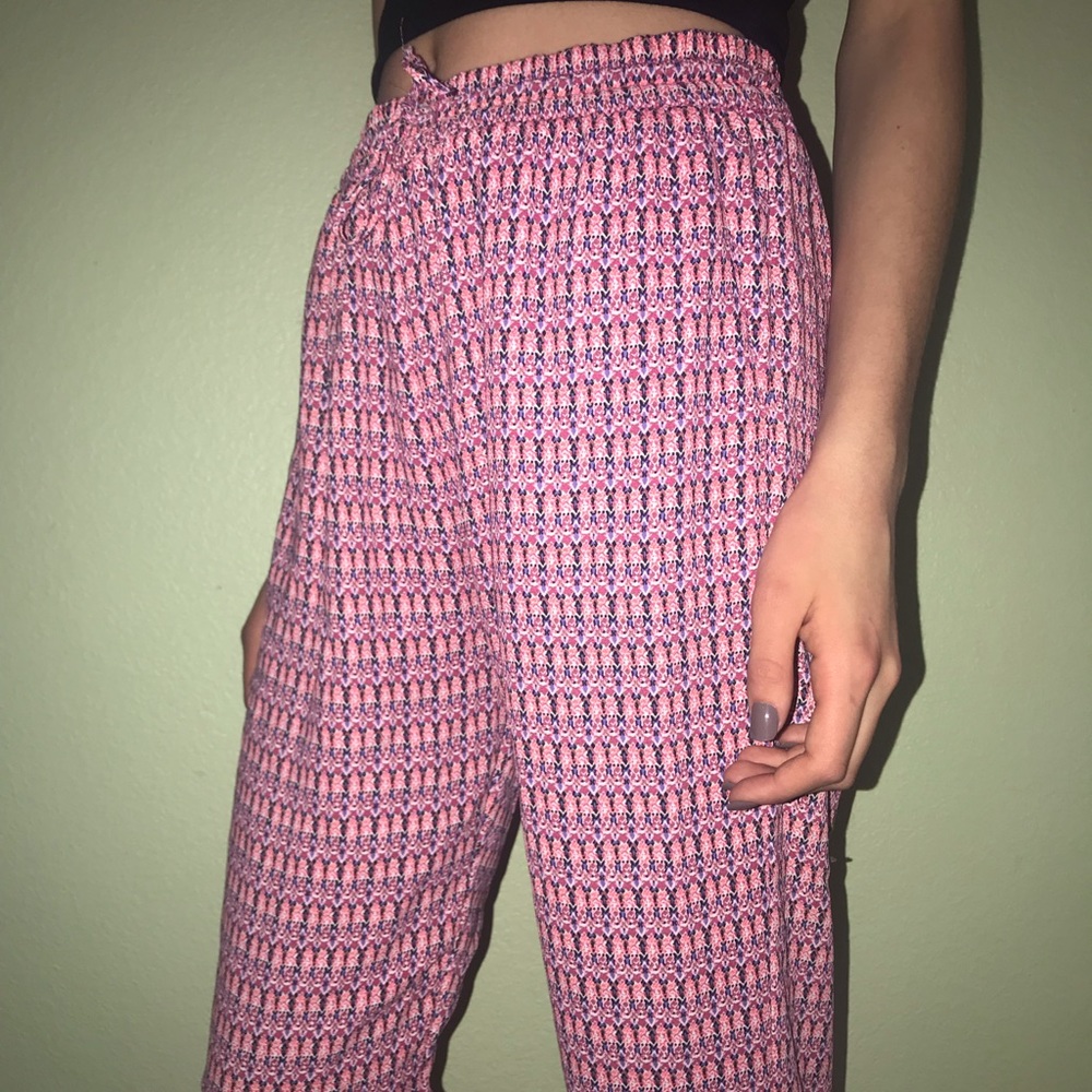 Super cute pink designed cozy pants.